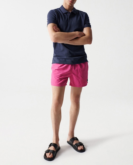 Imagen 0 de Short baño liso de hombre