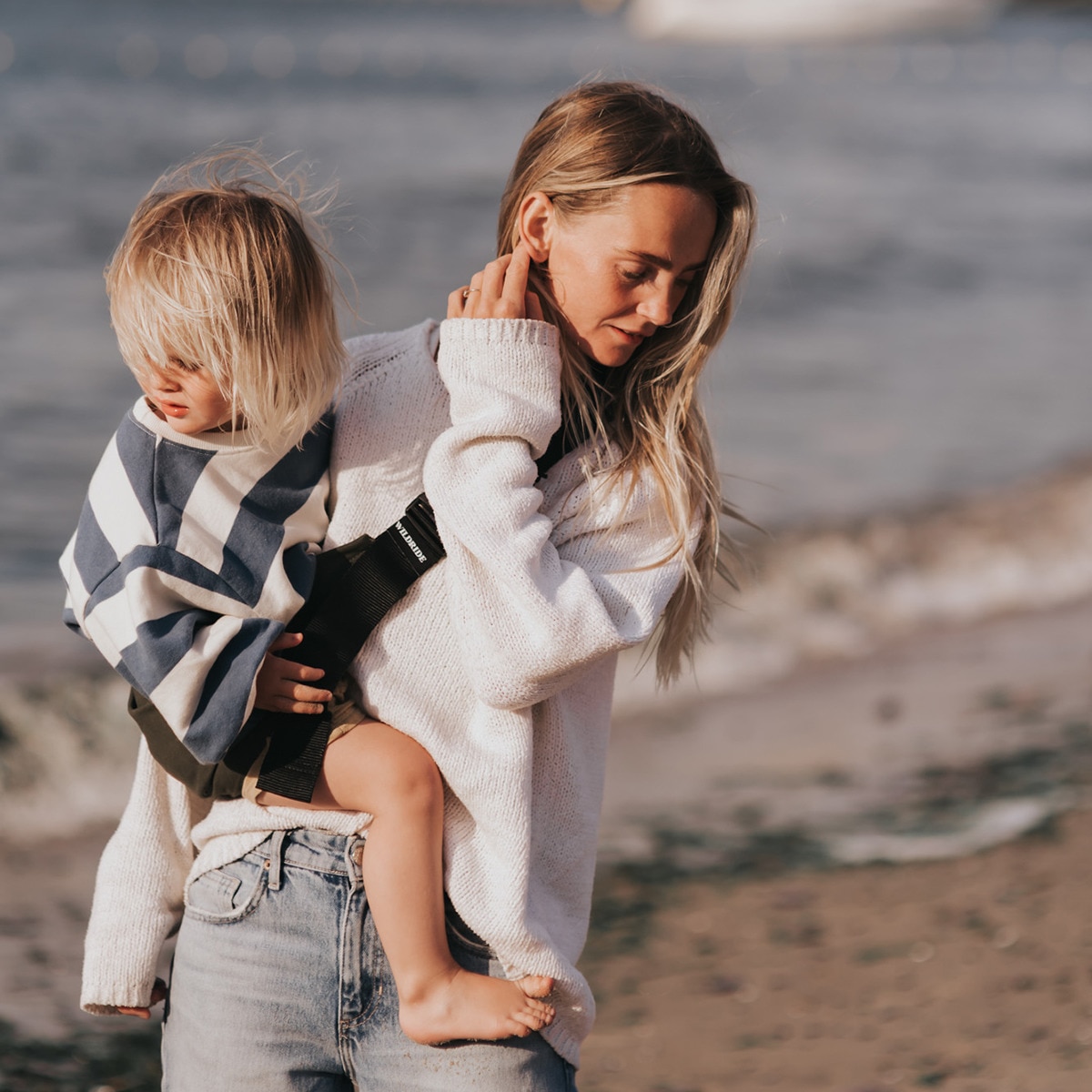 Porta-Bebés a Tiracolo Coleção Main Preto-10