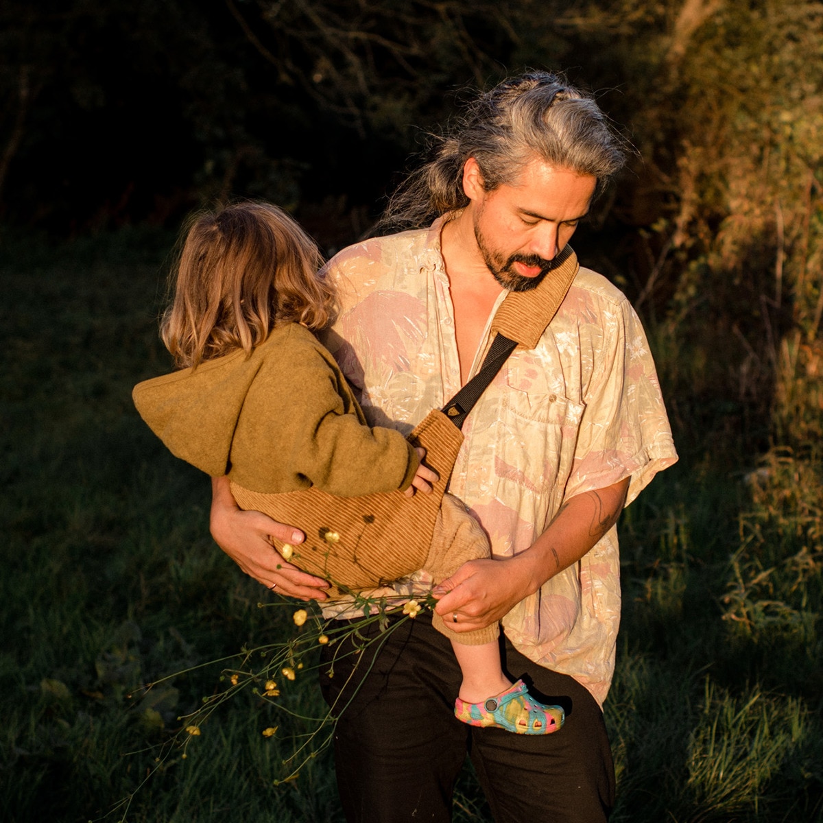 Porta-Bebés a Tiracolo de Bombazina Coleção Premium Ouro-7