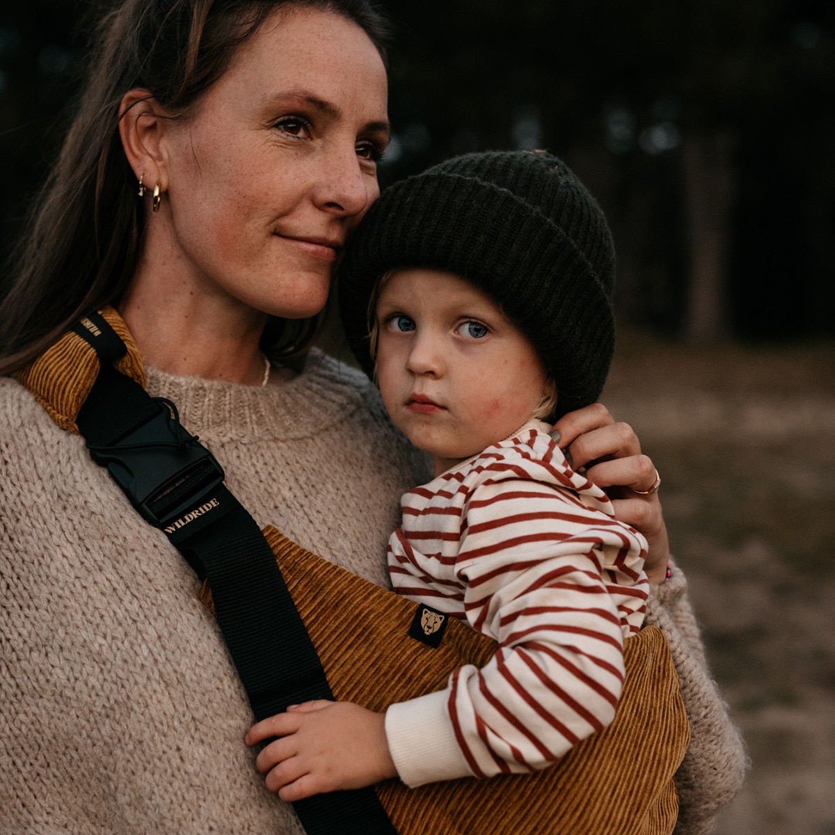 Porta-Bebés a Tiracolo de Bombazina Coleção Premium Ouro-4