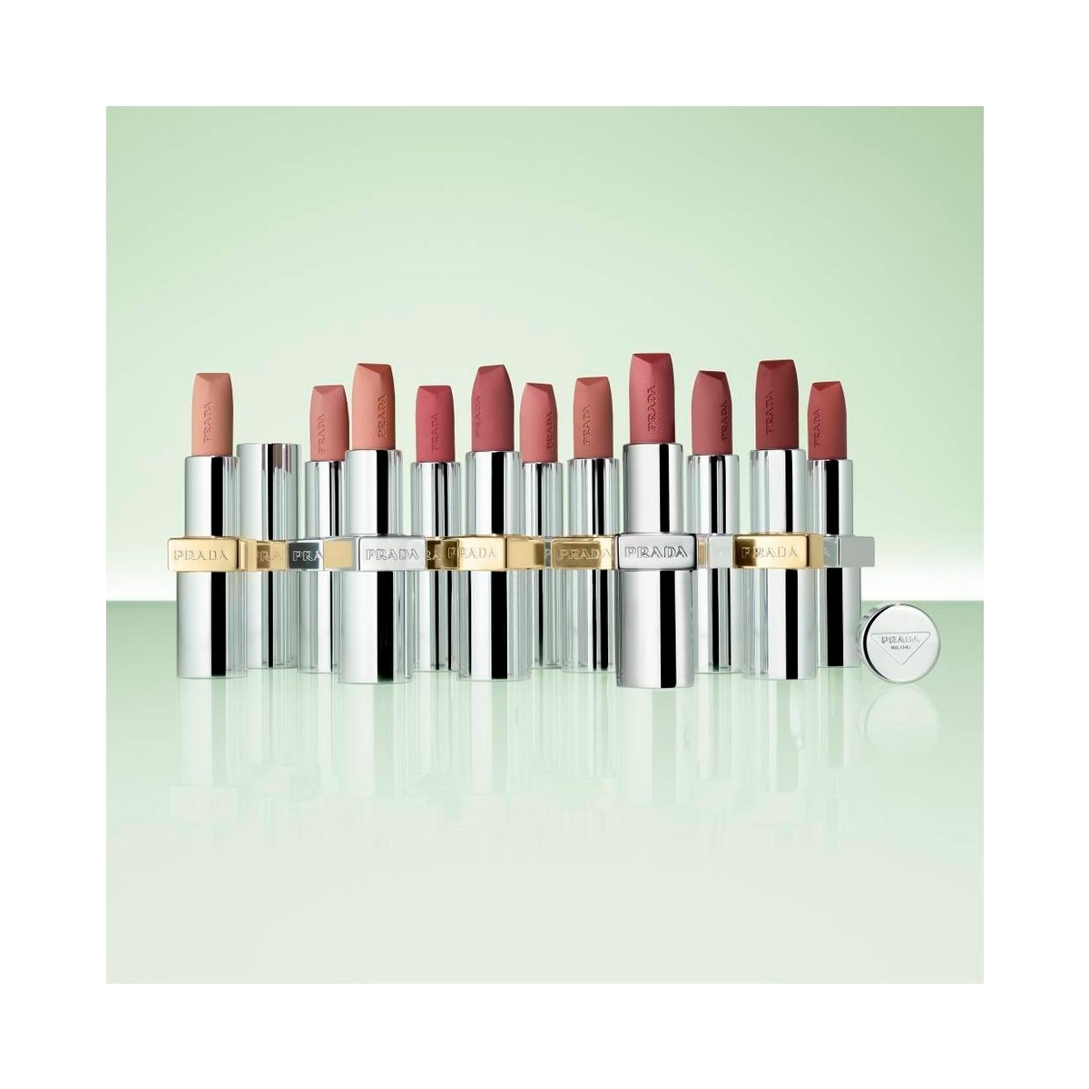 Batom Monochrome Soft Matte Prada Beauty B106	CARAMEL-7