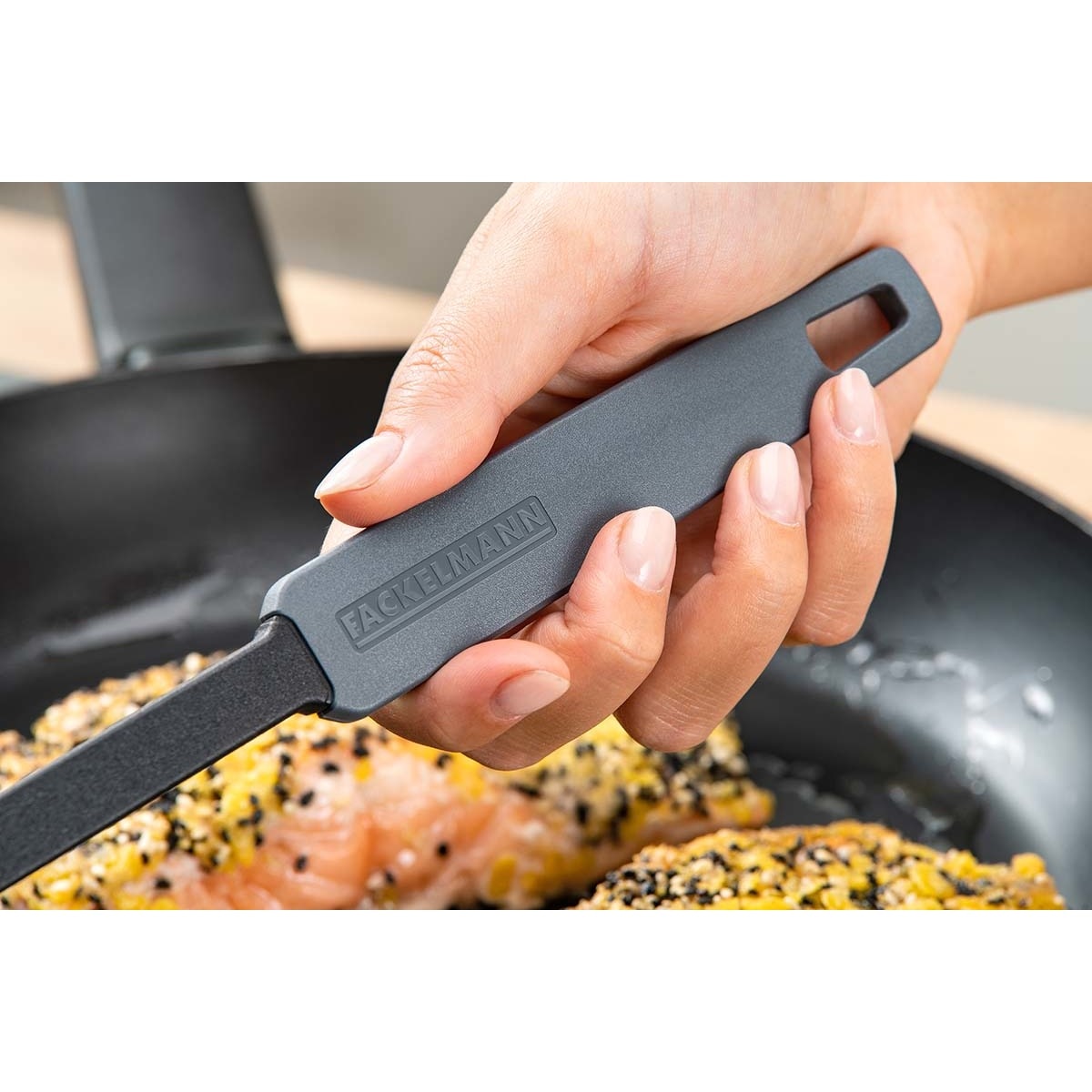 Espátula ranurada Statement Fackelmann Negro-3