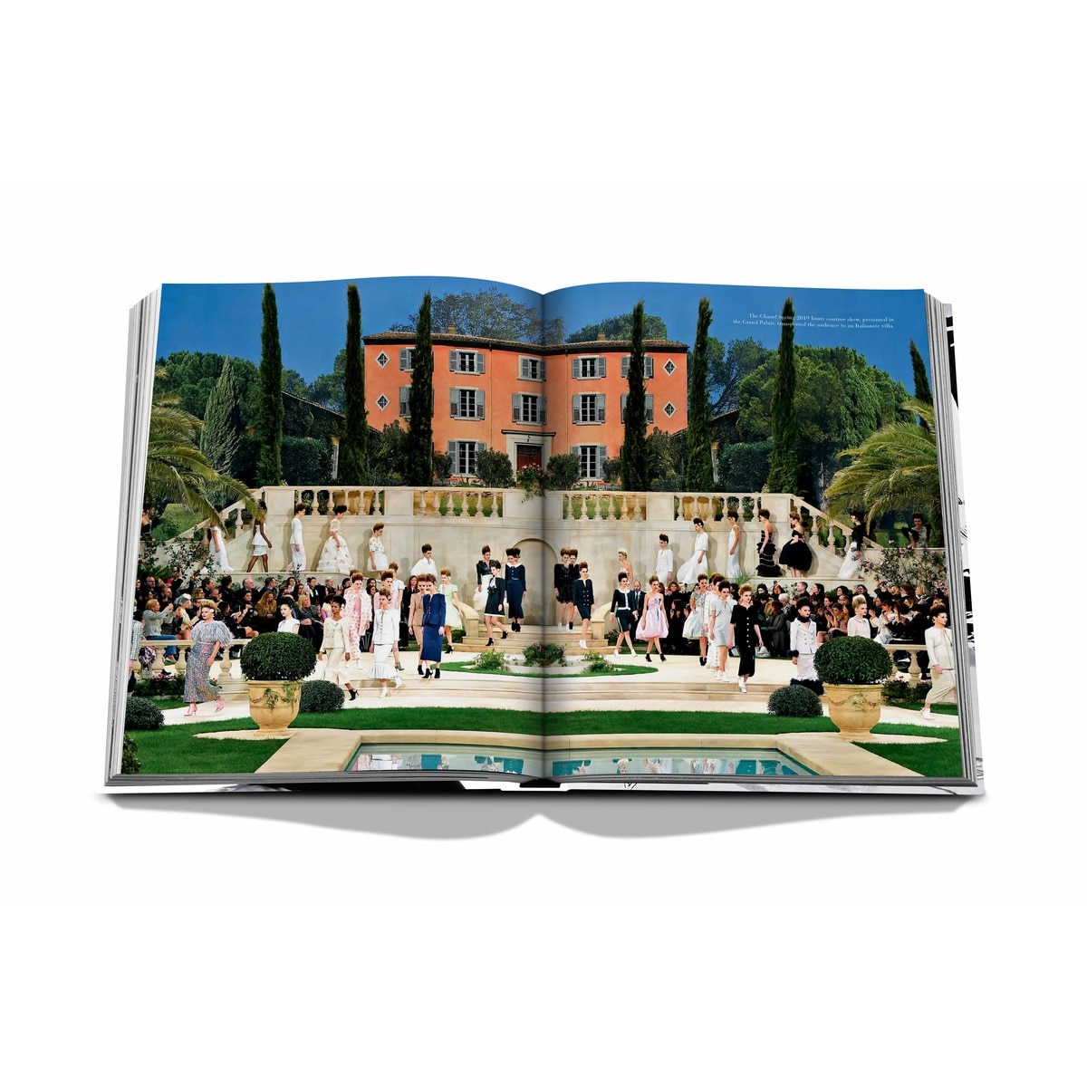Chanel: the legend of an icon 12