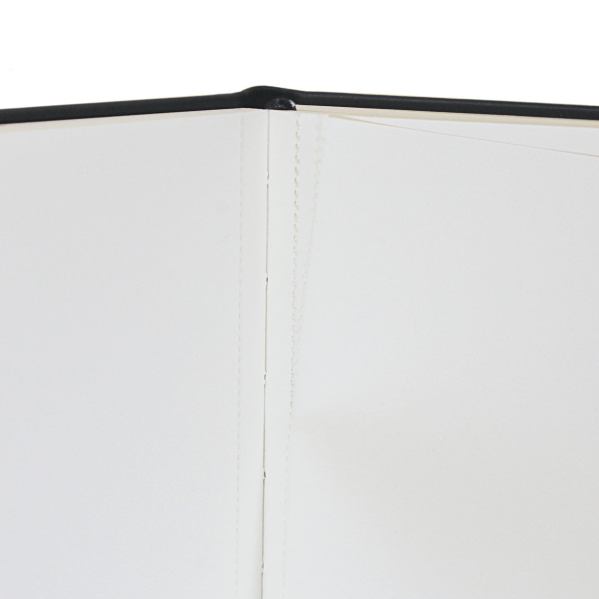Caderno capa dura 96 folhas 80g m2 Class 100x150 mm liso Finocam preto Preto-2