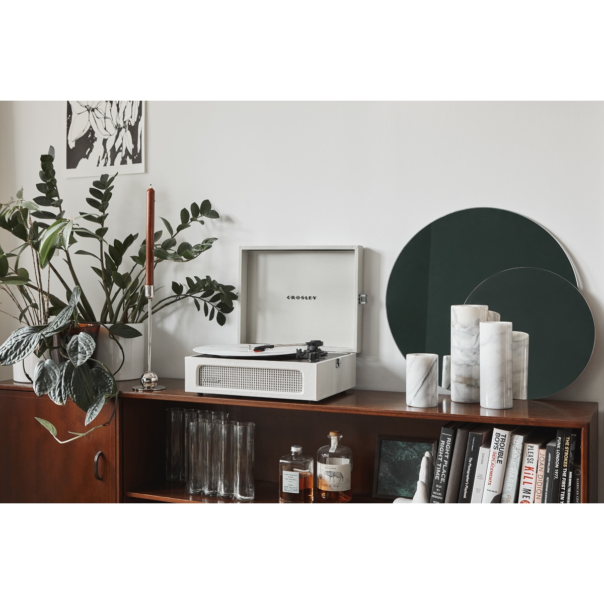 Gira-discos Modern Marketing Concepts INC Bluetooth Crosley Voyager creme 6