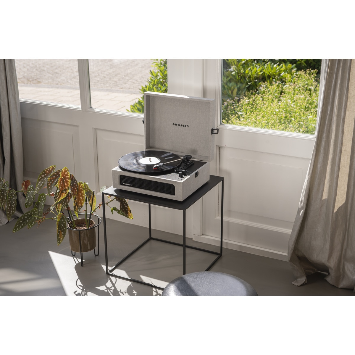 Tocadiscos Crosley Voyager gris 6