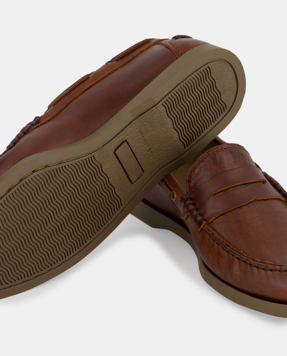 Mocasín de hombre antifaz de piel con piso de goma Marrón-5