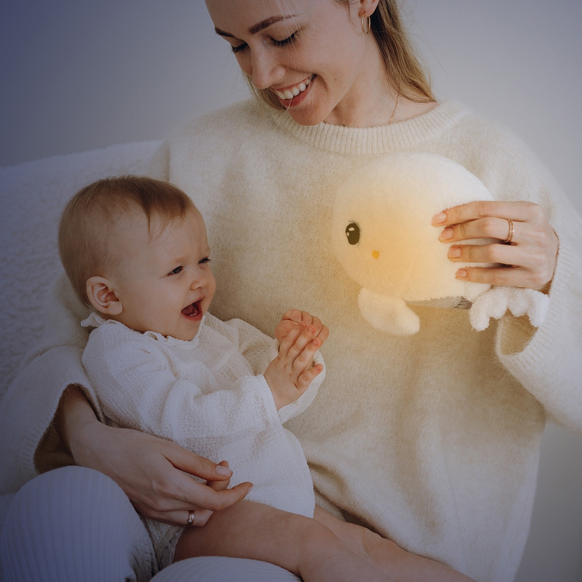 Peluche de Baleia com Luz Bege-8