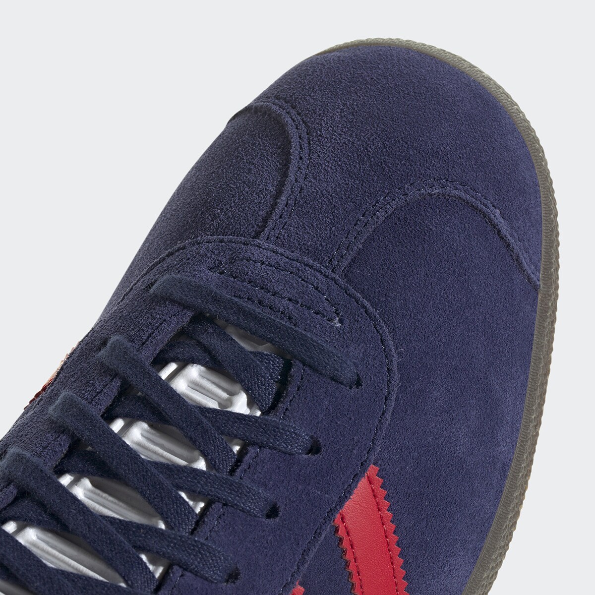 adidas gazelle silver green womens Adidas x Gucci Men's Gazelle Leather & Suede Black / Green / Red Low Top  Sneakers