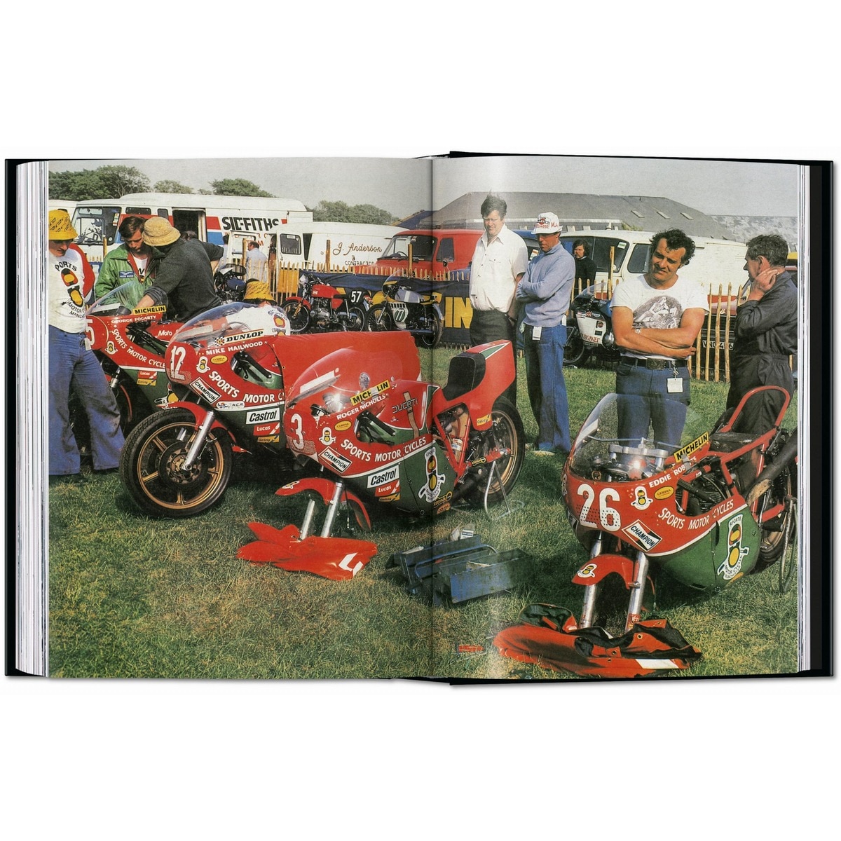 Motorcycles. 45th Ed. (Capa dura) 3