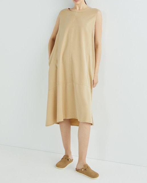Imagen 0 de Vestido midi sin mangas y escote redondo