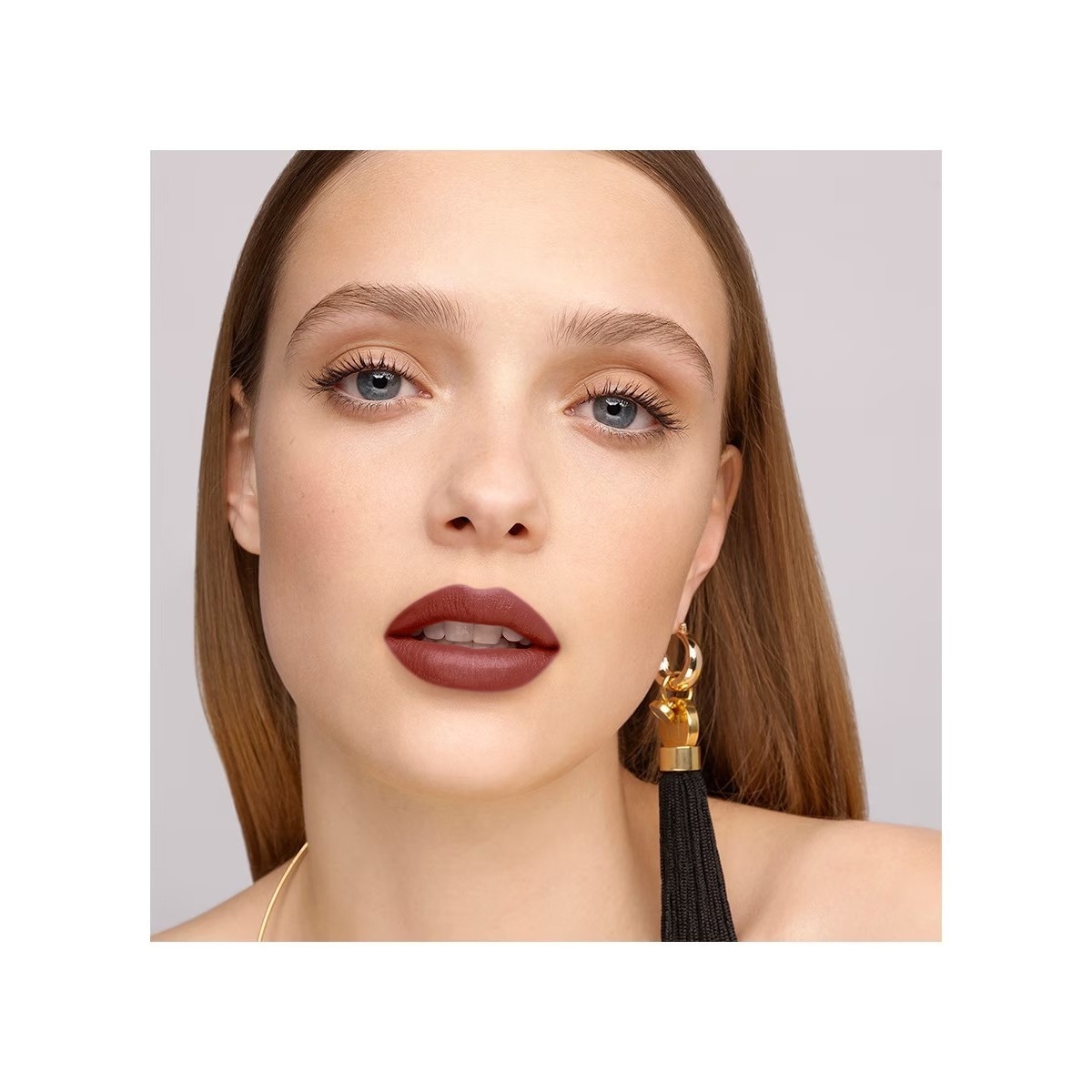 Batom Fabulous Kiss Lipstick Acabamento Mate - 3,5 g 792 Uptown Queen-5