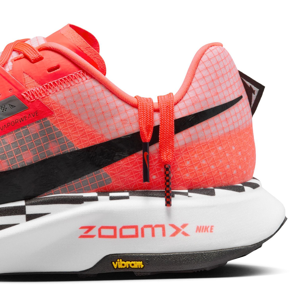Sapatilhas de Trail Running de Homem Ultrafly Rosa-9