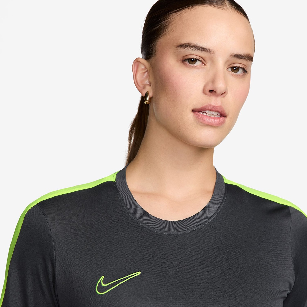 T-shirt de mulher Dri-FIT Academy Nike Cinzento-3