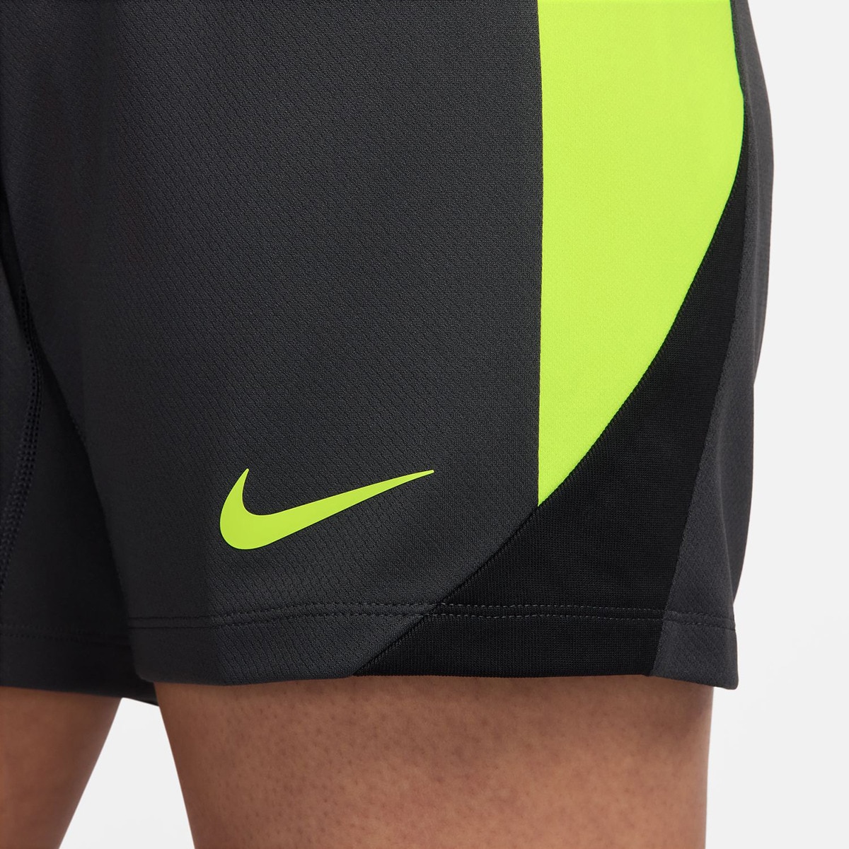 Calções de Mulher Strike Cinzento-3