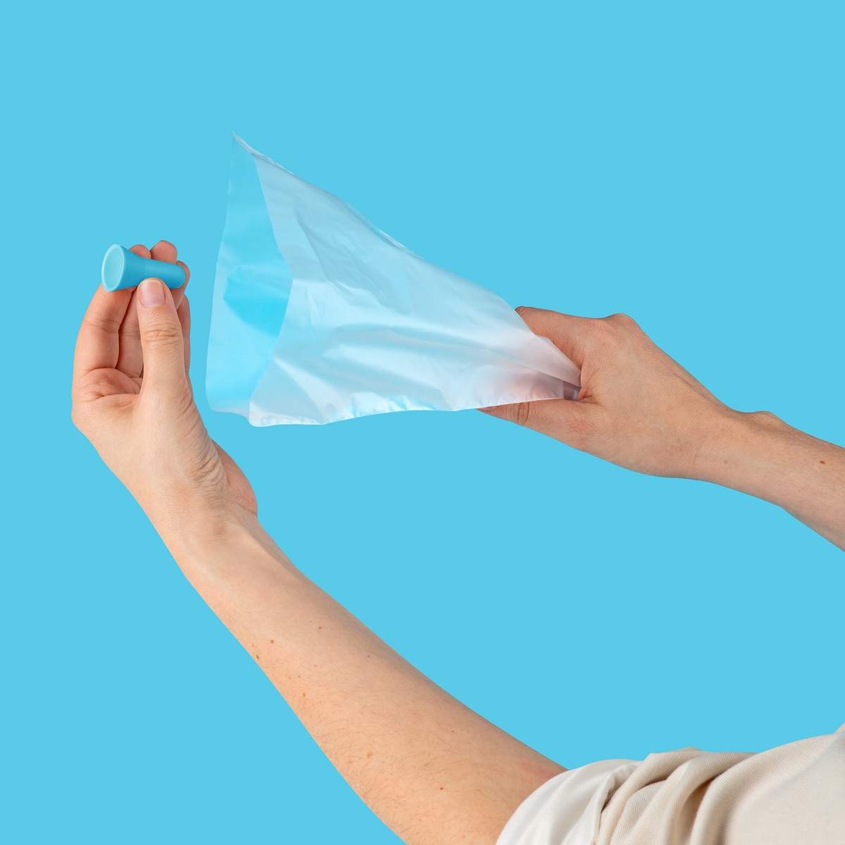 Manga pasterlera con 3 boquillas Tasty Blanco-7