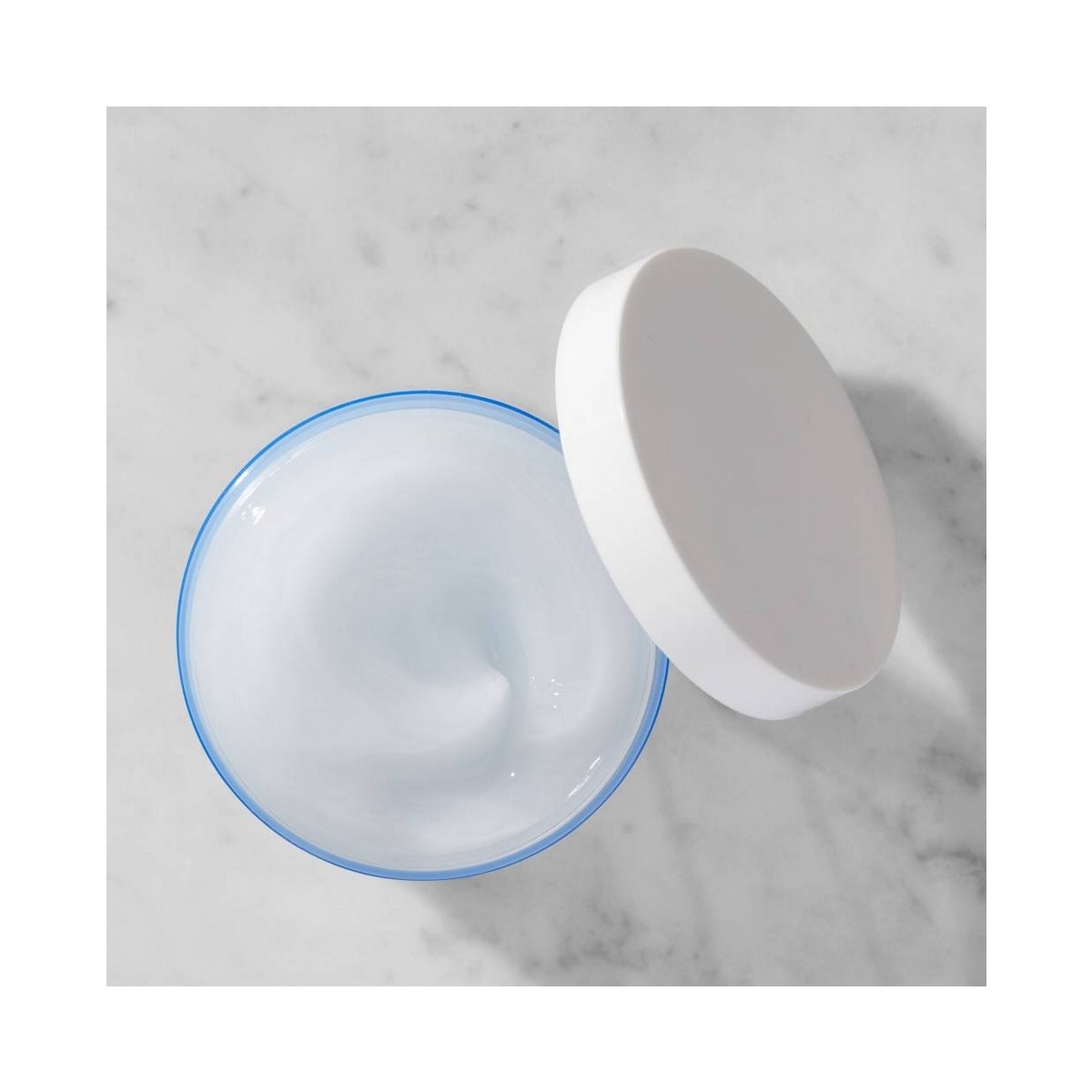 Ultra Facial Oil-Free Gel-Cream 3