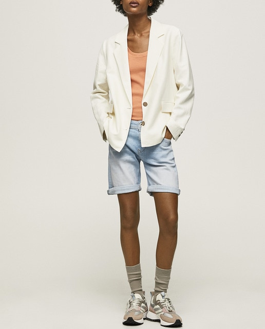 Imagen 0 de Short de mujer vaquero fit regular en color azul claro