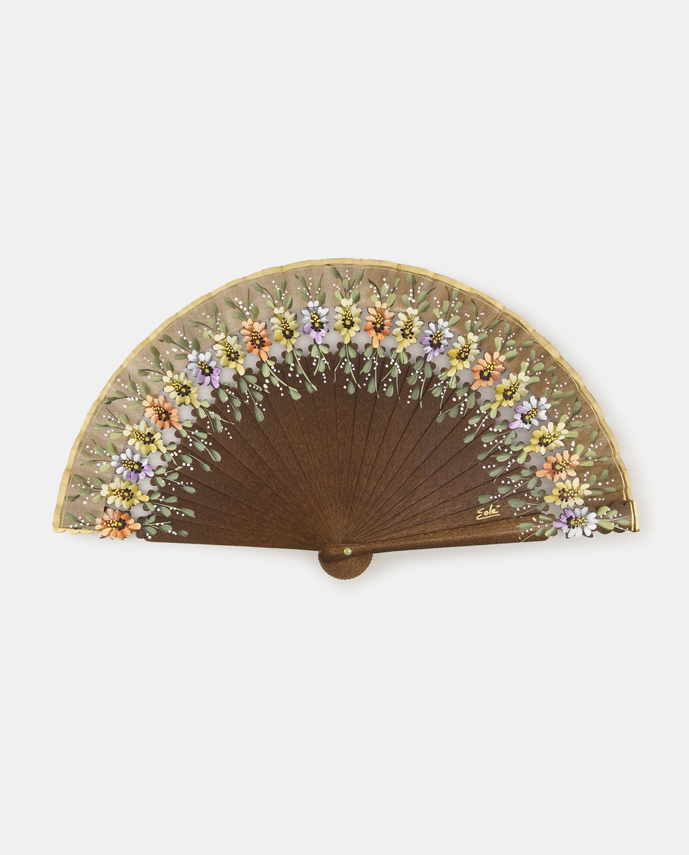 Leque de Madeira com Flores Perfuradas Castanho-1