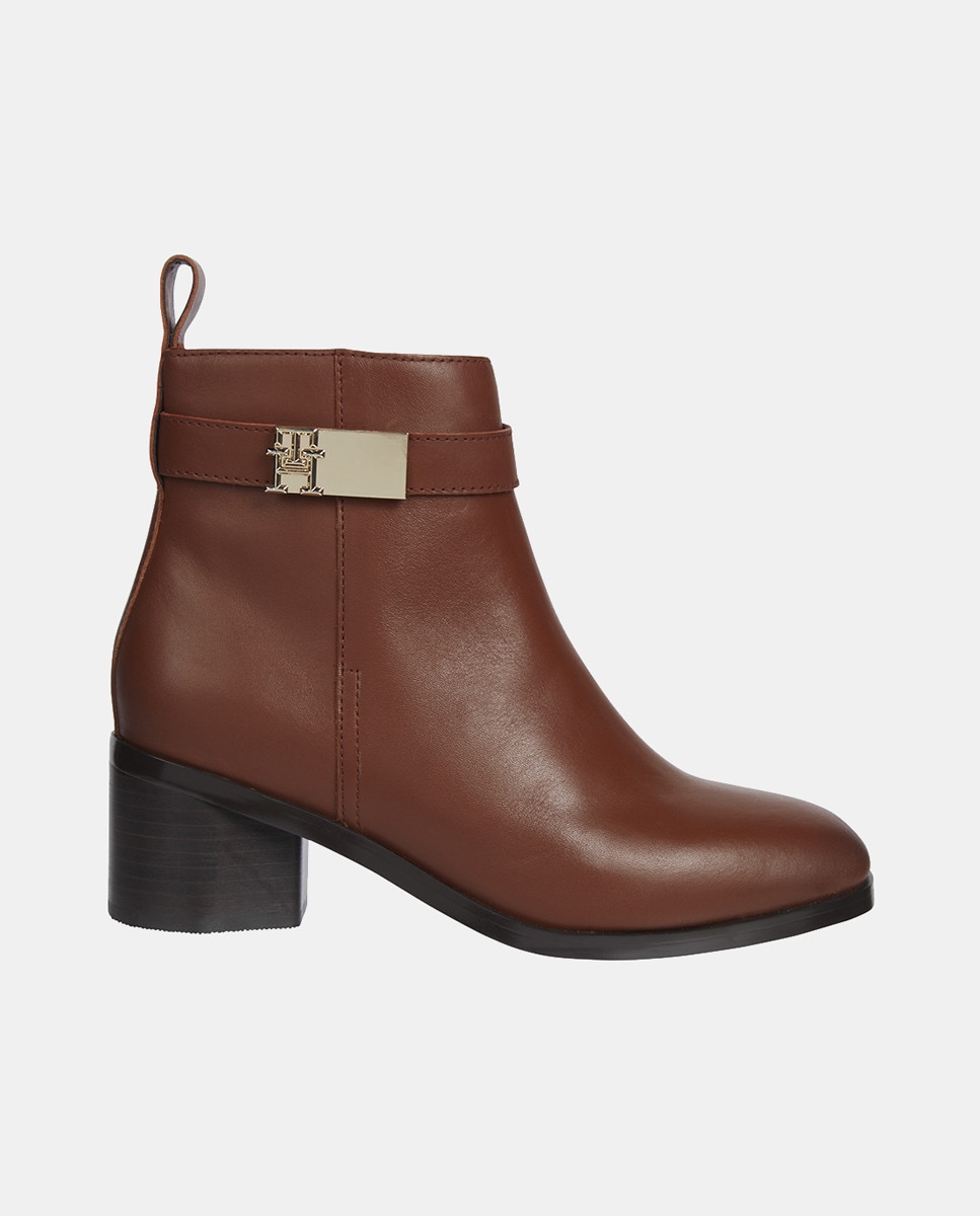 Botins com Salto de Bloco e em Pele Castanho-1