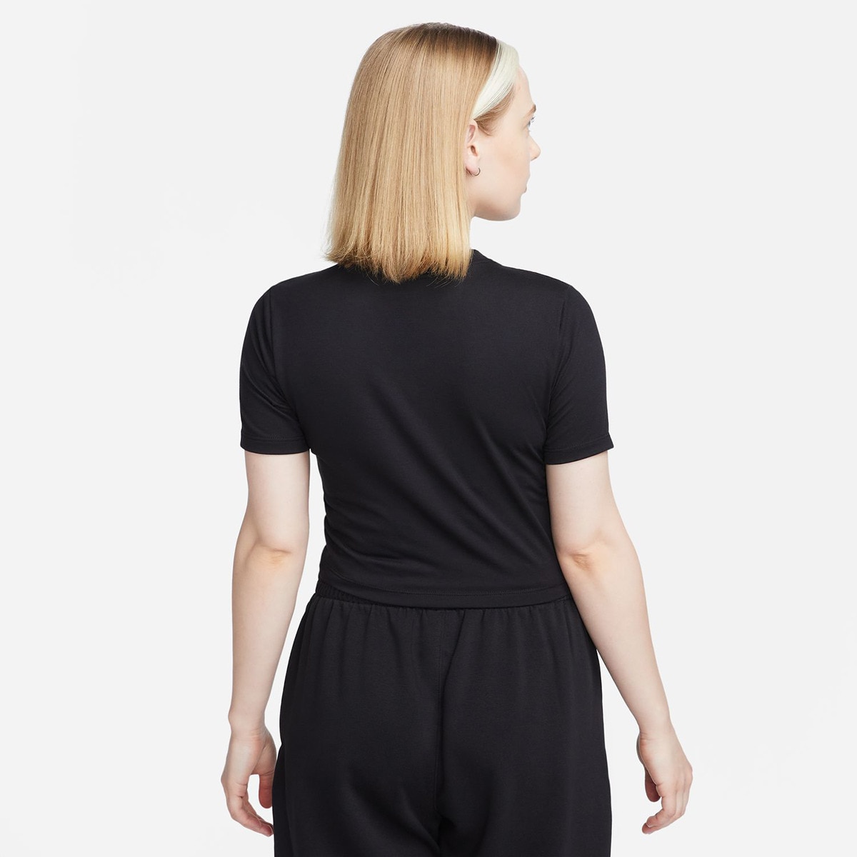 T-shirt Sportswear Essentials Preto-2