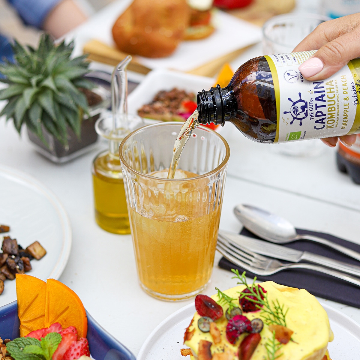 Kombucha con piña y melocotón Captain Kombucha 3