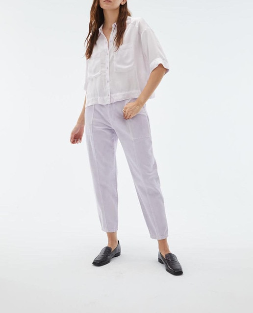 Imagen 0 de Camisa básica color ocre con canesú