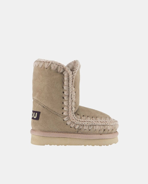 Imagen 0 de Botas de niña en ante con tira de ganchillo y logotipo en la parte trasera