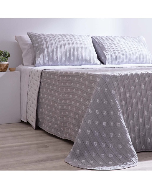 Imagen 0 de Colchas jacquard 090 cm Layna gris