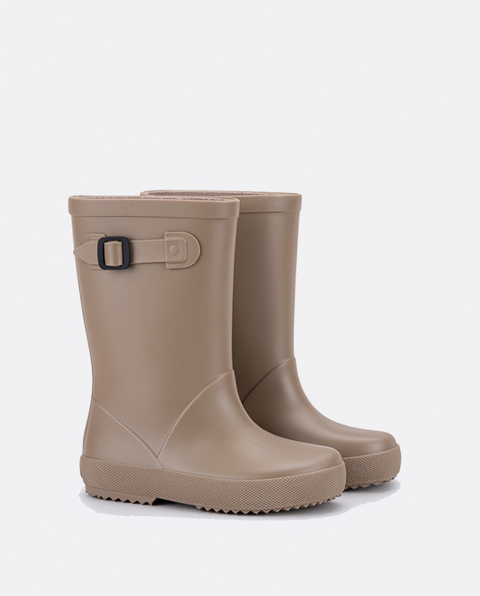 Galochas Monocolor com Acabamento Mate Castanho-4