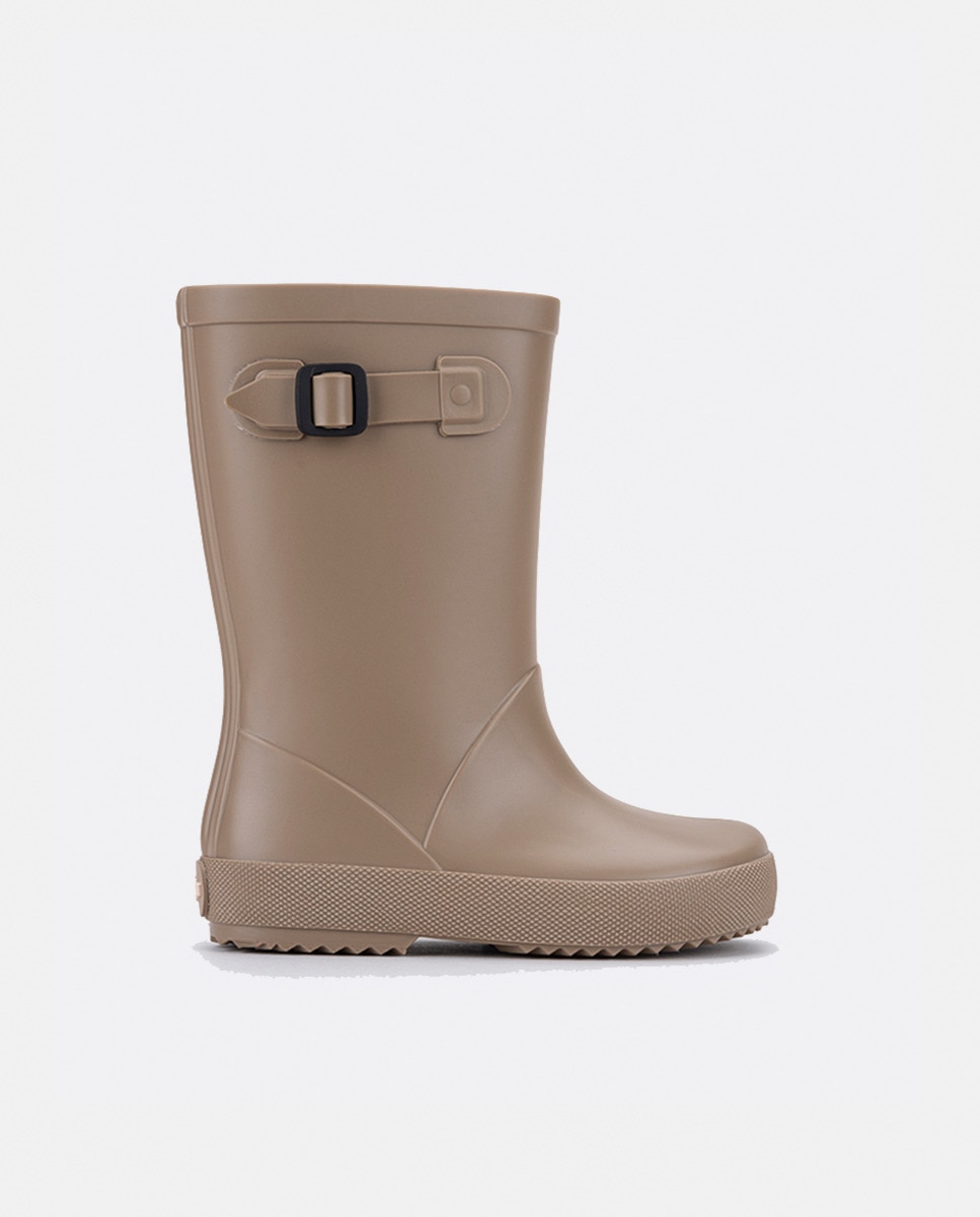 Galochas Monocolor com Acabamento Mate Castanho-1