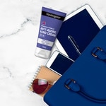 Visibly Renew hand cream with intense elasticity SPF-15+ tube 75 ml prevents sun spots