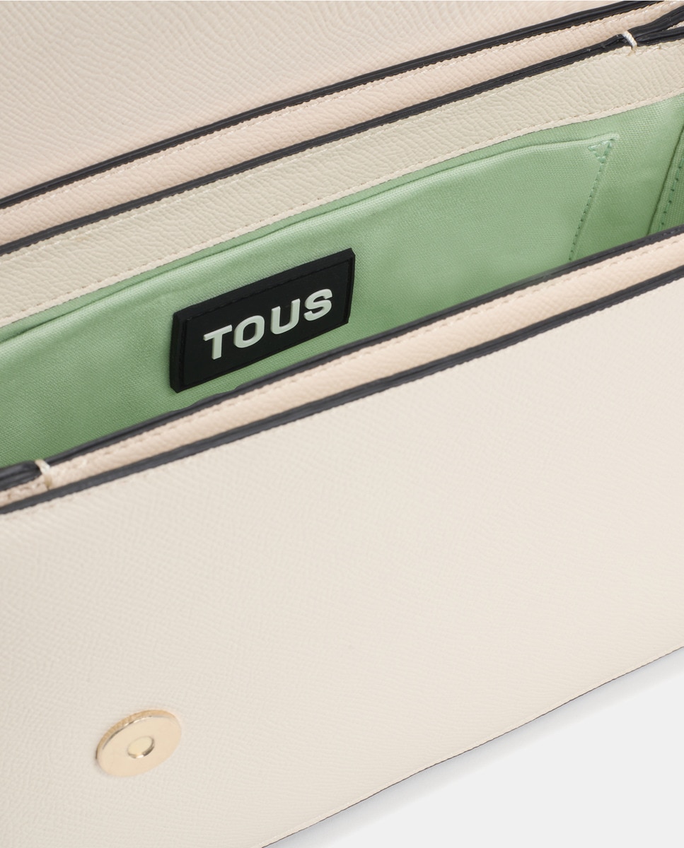 Bolso bandolera mediano con cierre de botón imantado y solapa. - Tous - Beige Beige-5