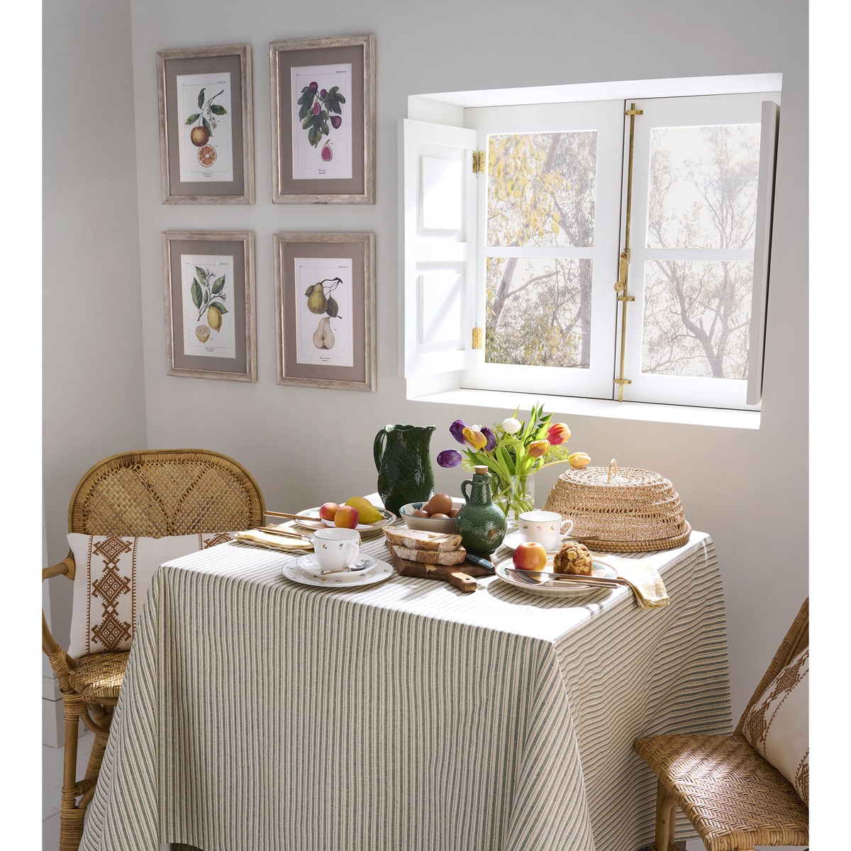 Conjunto de Chávena de Chá com Prato Fiore Branco-5