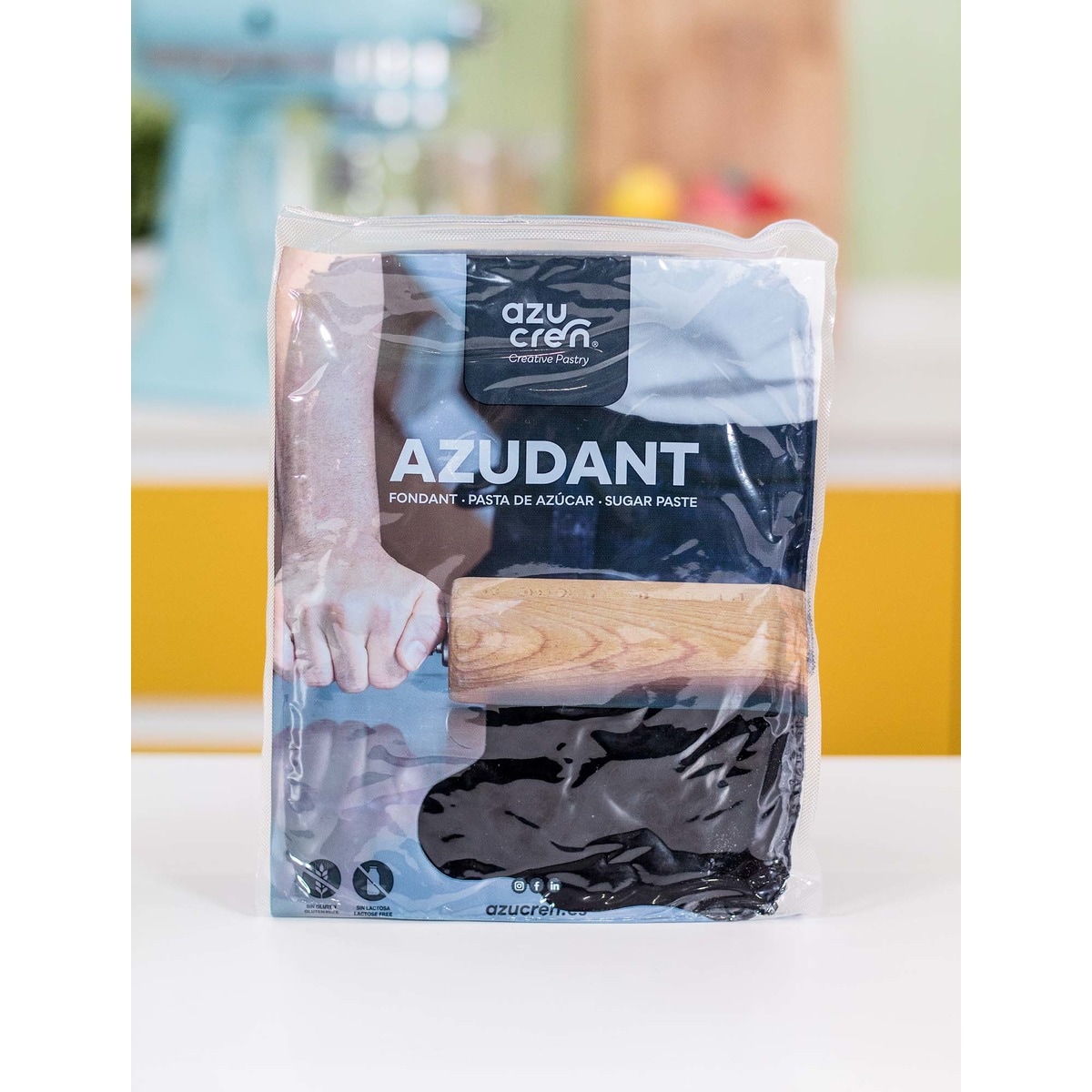Fondant negro 1 kg Azucren Negro-2
