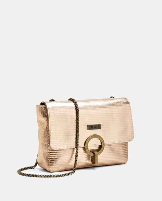 Imagen 0 de Bolso de piel metalizado estilo bandolera cruzado