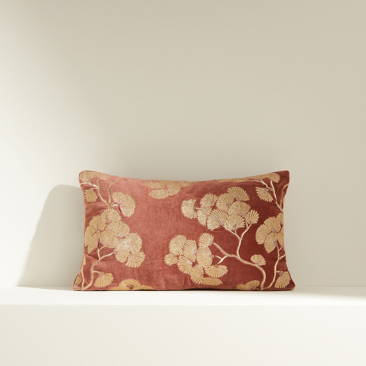 Almofada Decorativa Retangular Bordada Harmony Cobre-1