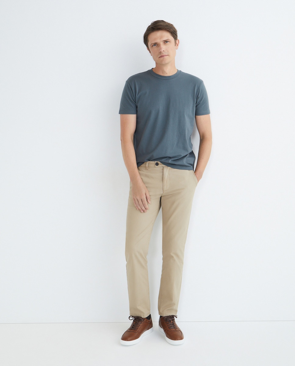 Imagen 0 de Pantalón de hombre chino básico