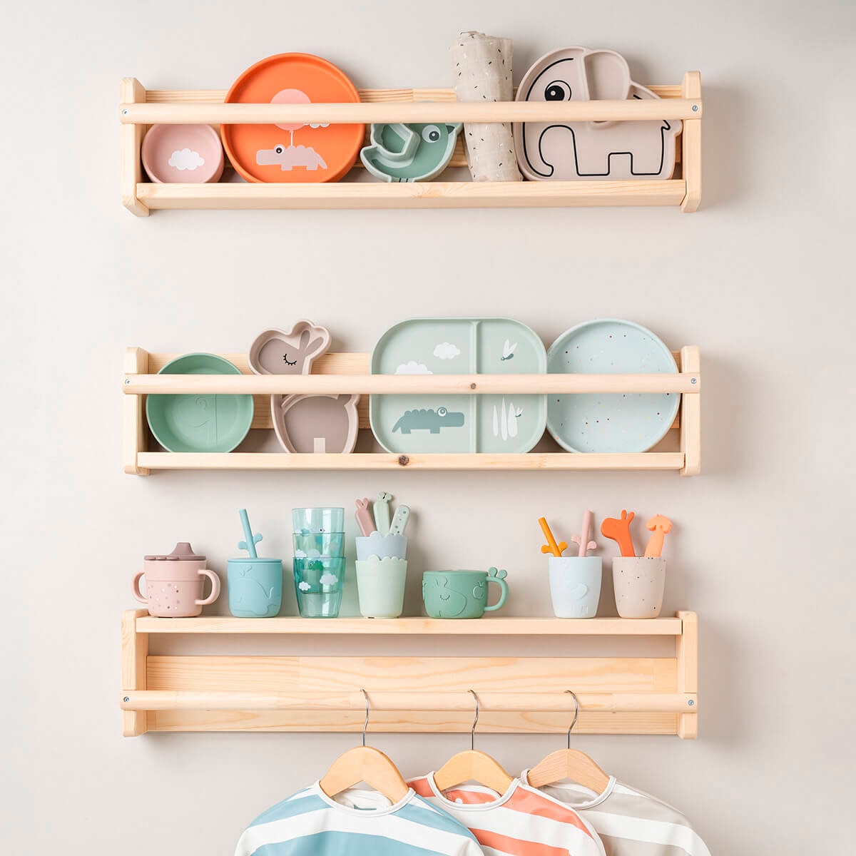 Plato de silicona Done by Deer stick&stay Lalee con ventosa Beige-9