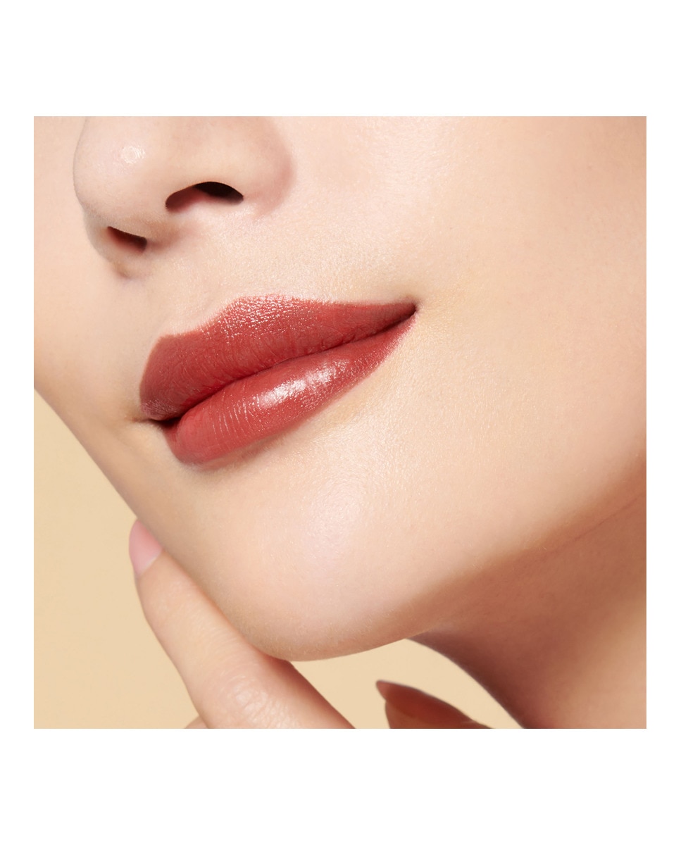 Barra De Labios The Precious Lipstick Clé de Peau Beauté - 1 Profound Red Emerald 1 Profound Red Emerald-4