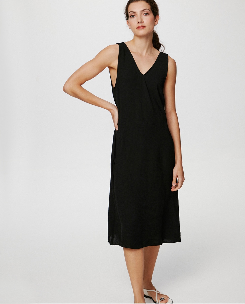 Vestido Midi Fluido com Alças Preto-4