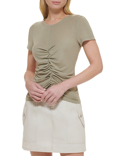 Imagen 0 de Camiseta de mujer con cuello redondo y mangas cortas