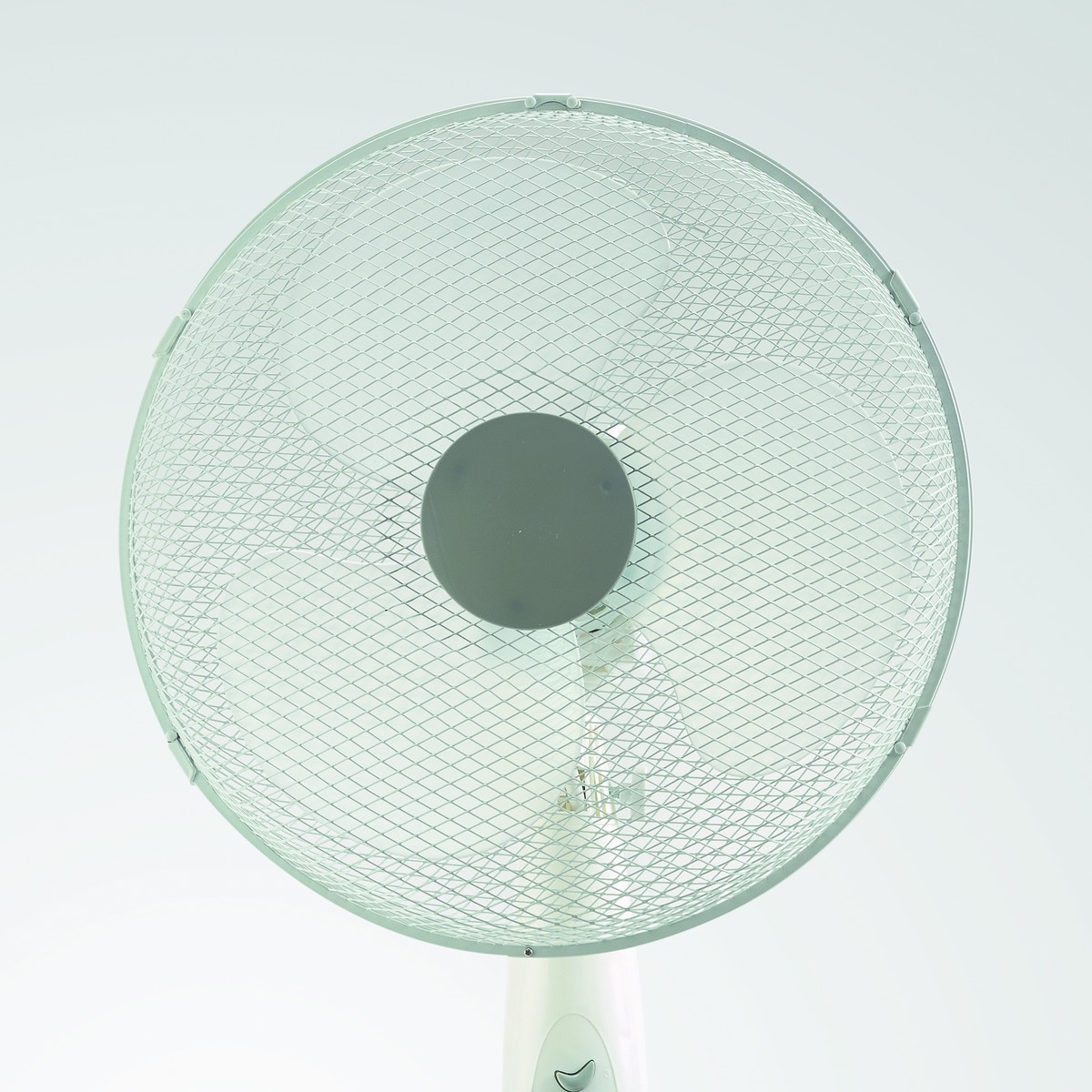 Ventilador de pie El Corte Inglés VP-40N con 3 velocidades Blanco-2