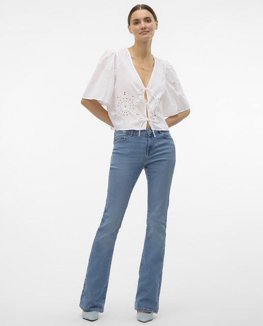Imagen 0 de Jeans flared de mujer con bolsillos