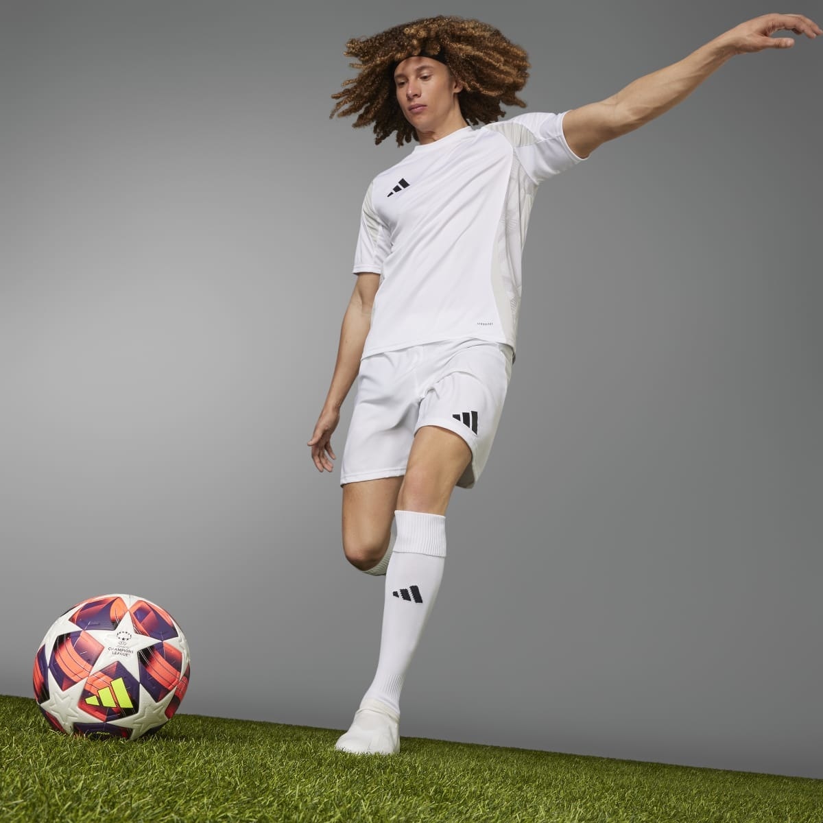 Bola UWCL Pro 24/25 Group Stage Branco-5
