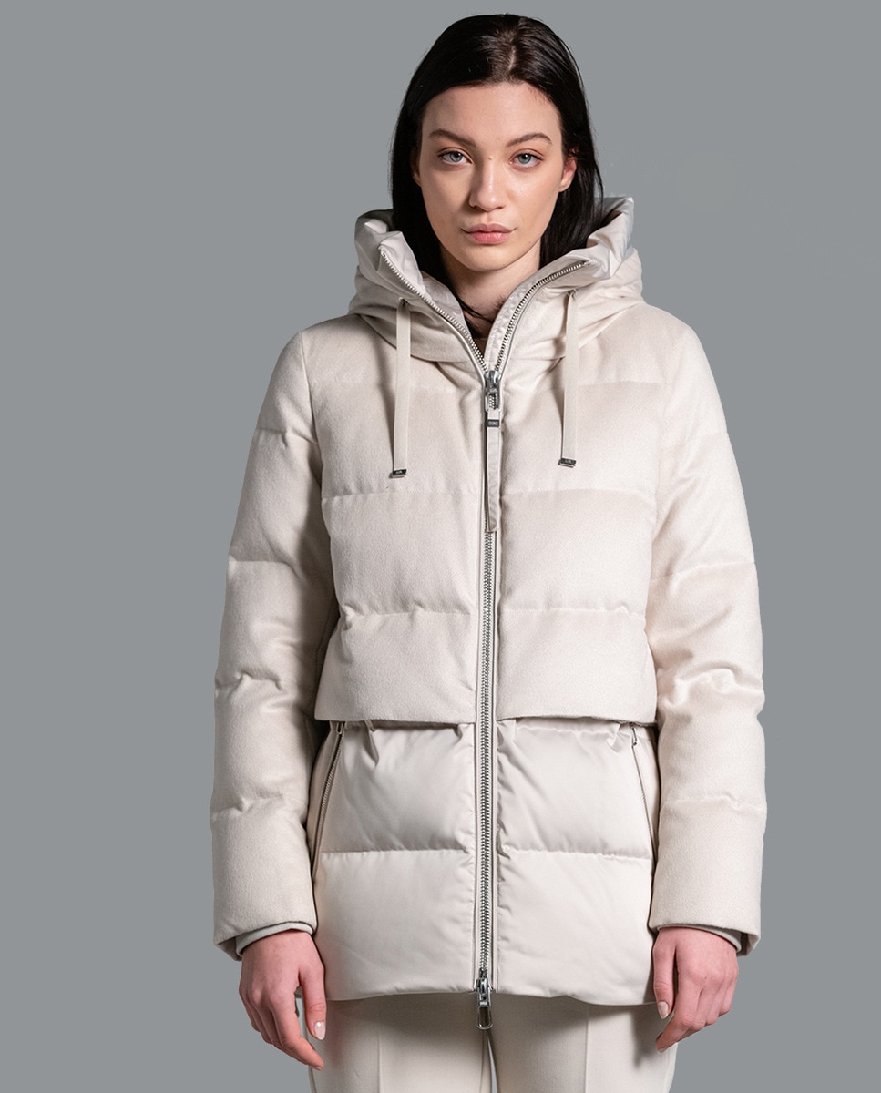 Imagem 0 de Blusão Acolchoado Bimaterial com Capuz