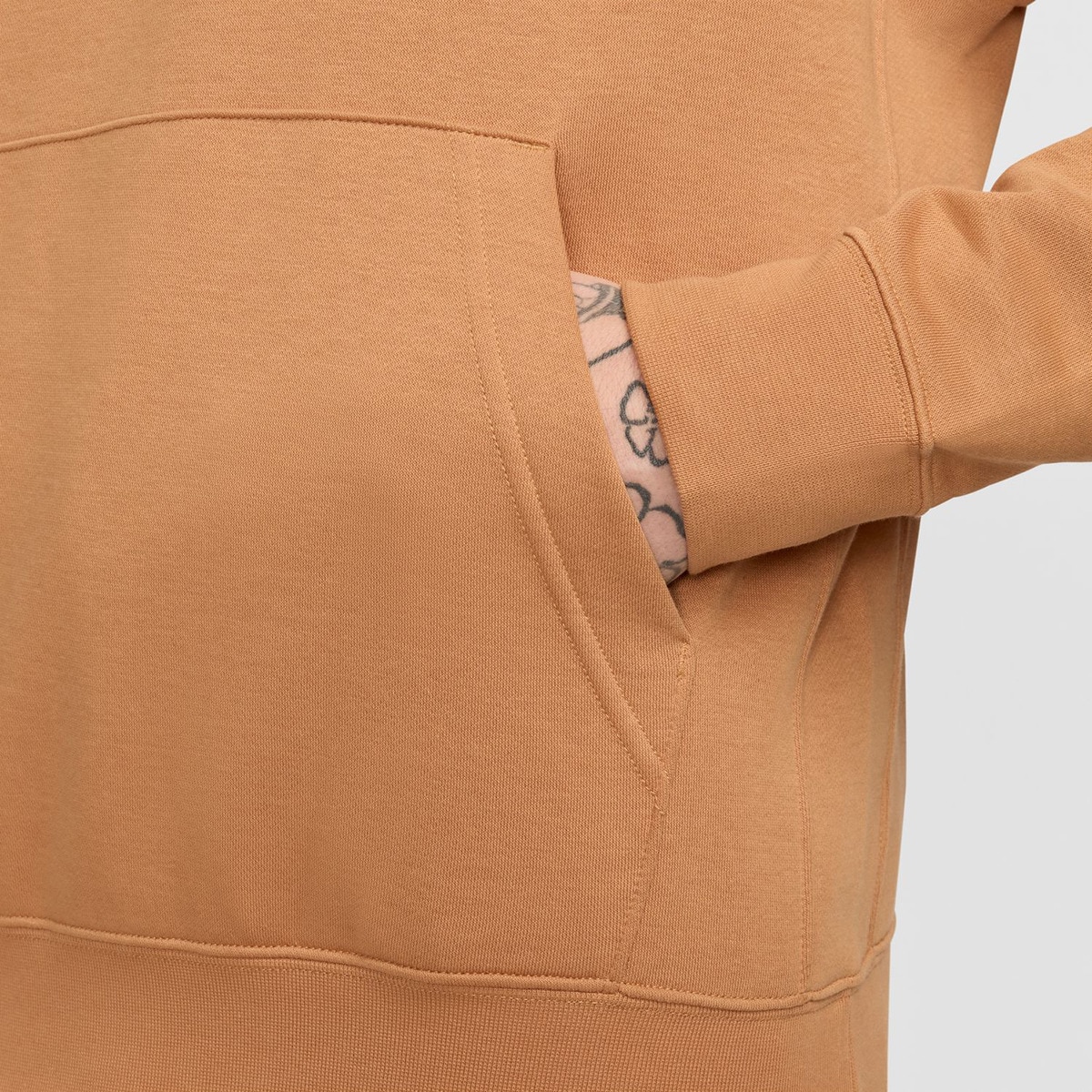 Sweatshirt de homem Sportswear Club Fleece Nike Argila-3