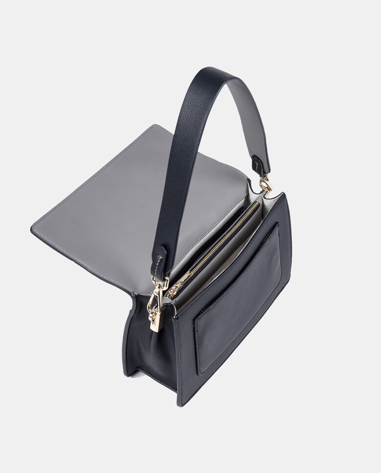 Mala de Formato Retangular com Aba Preto-3