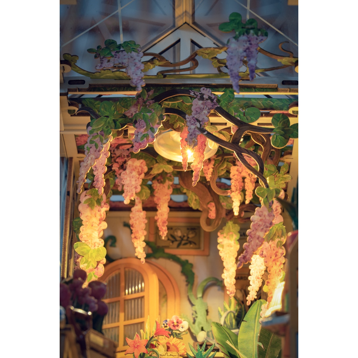 Maquete de Base para Livros Rolife Flower House 6