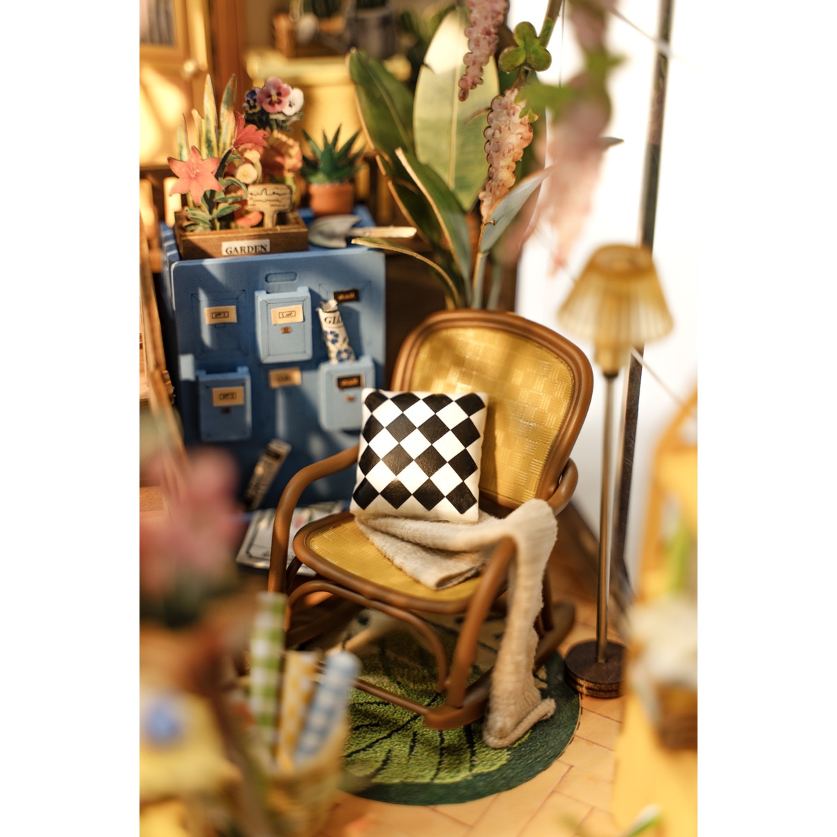 Maquete de Base para Livros Rolife Flower House 4